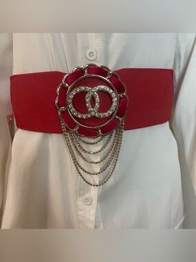 Red PU leather gold tone buckle with rhinestone details elastic waistband belt